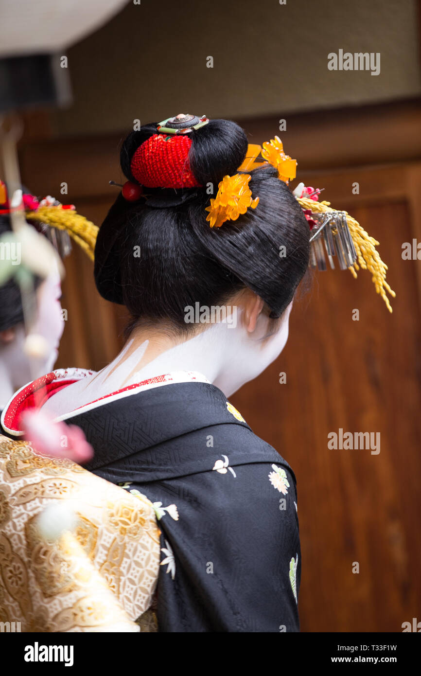 Ornement De Cheveux Japonais Kanzashi Tanefumi - Inspiration Maiko/Geisha, Fleur En Coton