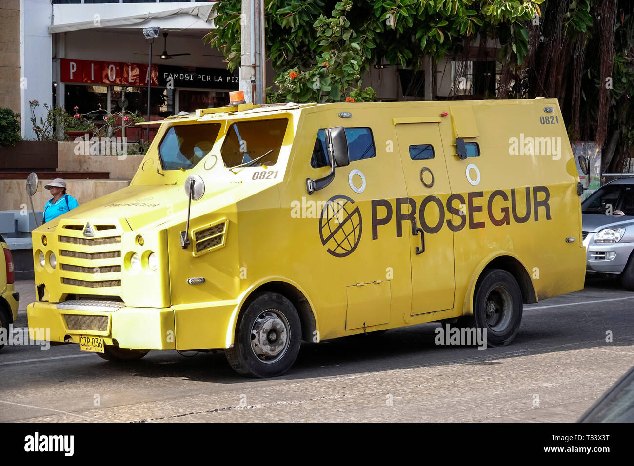 Cartagena Colombie,Bocagrande,véhicule de sécurité automobile blindé Prosegur jaune,COL190121118 Banque D'Images