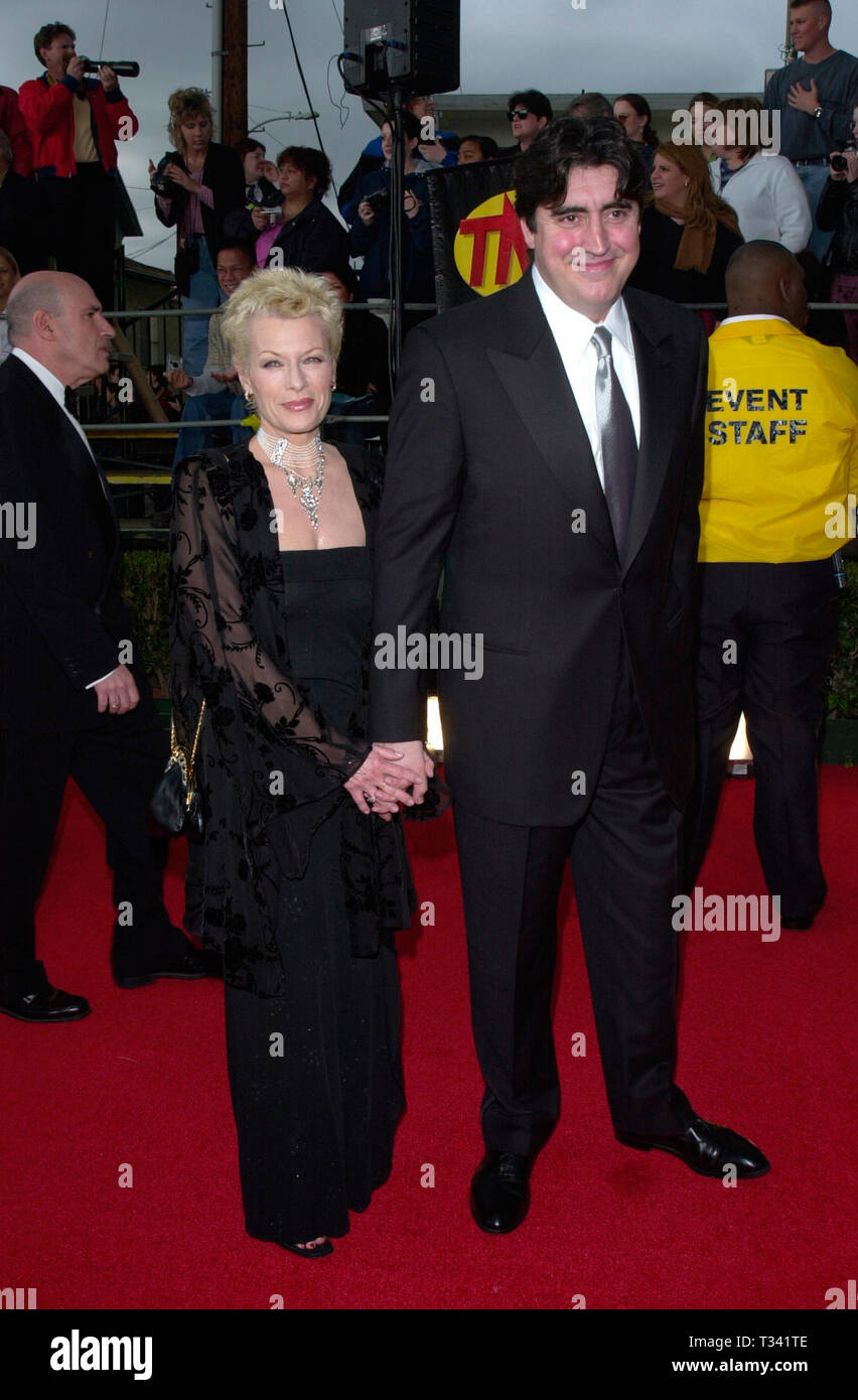 LOS ANGELES, CA. 11 mars 2001 : l'acteur Alfred Molina et actrice épouse JILL GASCOINE à la 7e édition annuelle des Screen Actors Guild Awards à Los Angeles. © Paul Smith/Featureflash Banque D'Images