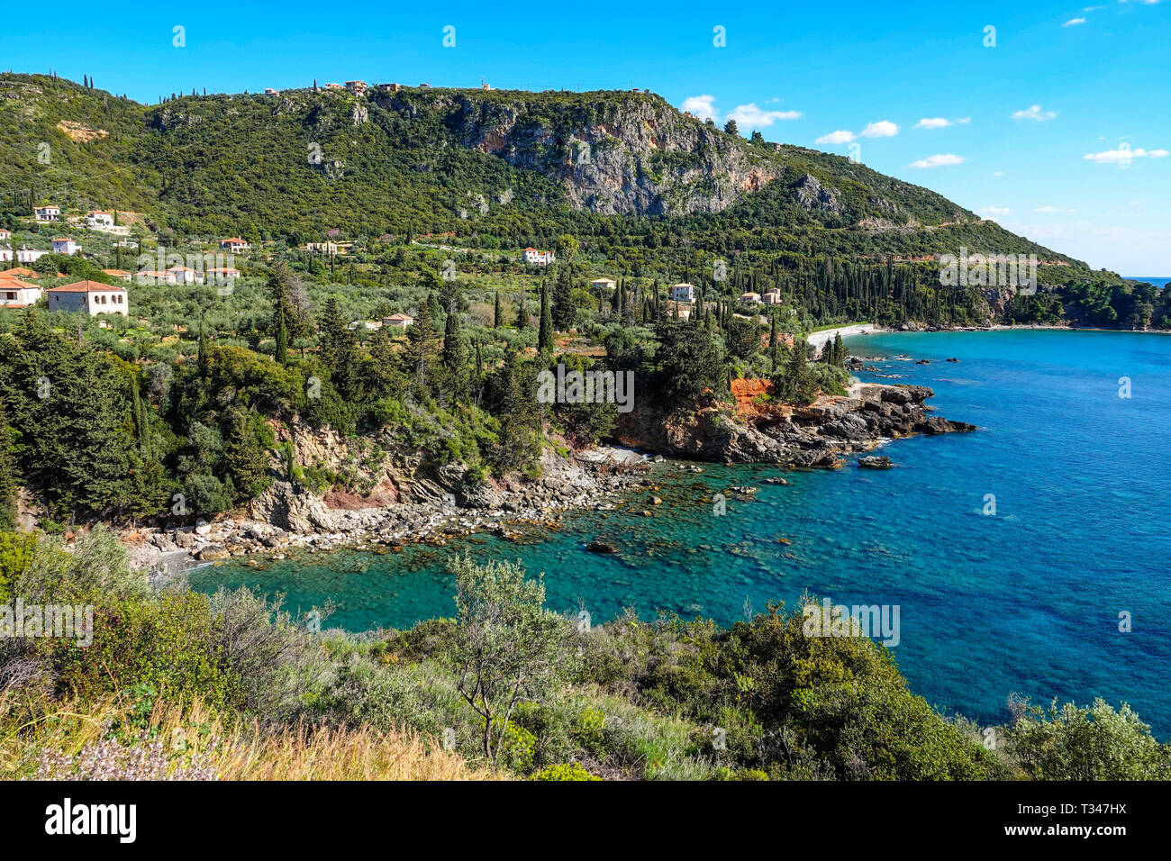 La côte grecque à Kardamyli, au printemps, printemps, Peleponnese, grèce, grec Banque D'Images