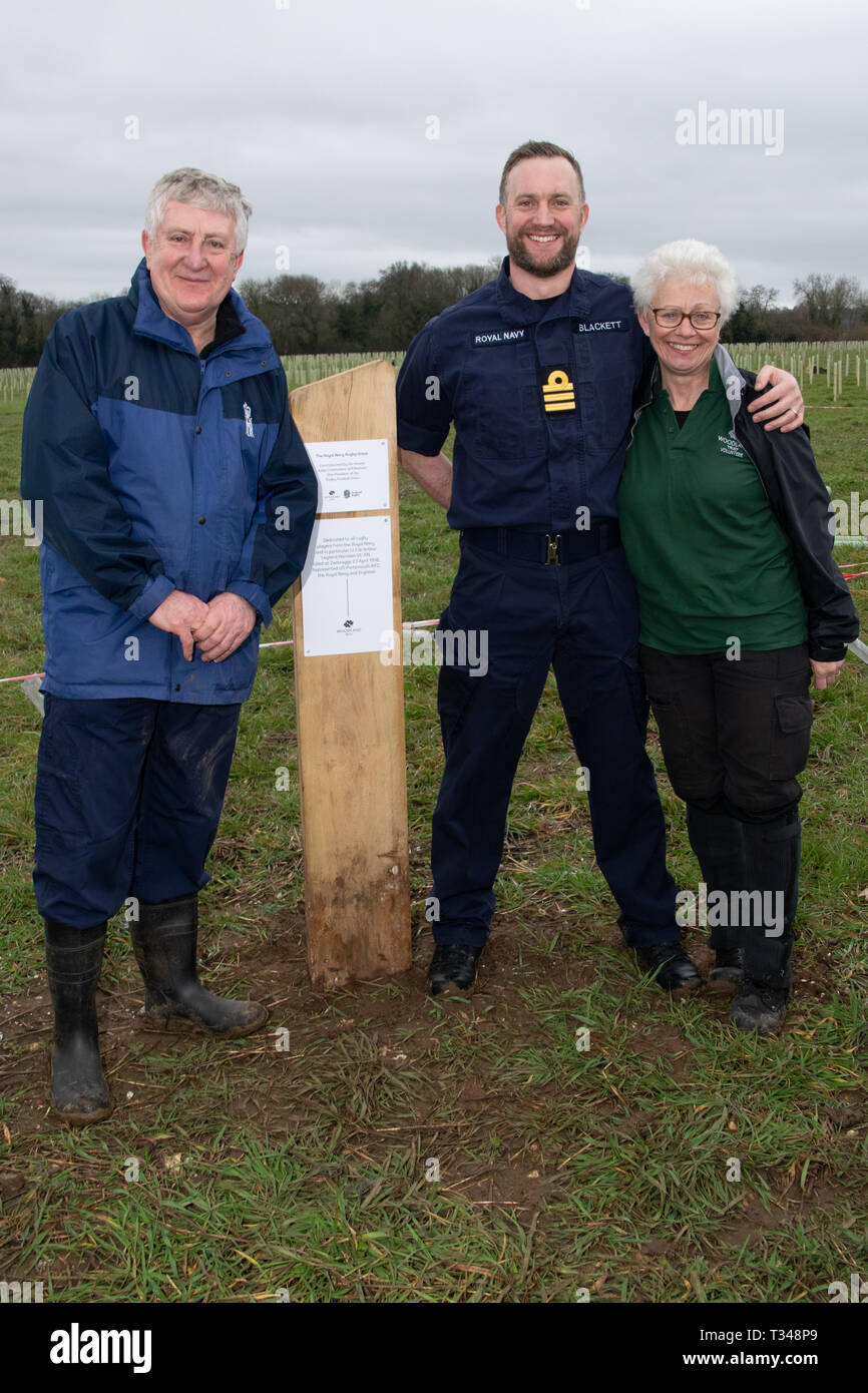 La Rugby Football Union est la plantation d'un bosquet d'arbres en l'honneur de ceux qui ont vécu et servi dans la Première Guerre mondiale. On mentionnera en particulier le capitaine de corvette Arthur Leyland Harrison qui était un officier de la marine royale anglaise et première guerre mondiale, décoré de la Croix de Victoria - il a joué rugby union et a été couvert deux fois pour l'Angleterre et l'Angleterre est la seule à avoir été international reçu la Croix. Il a été tué au combat à Zeebrugge, Belgique le 23 avril 1918, 32 ans. La plantation d'arbre ont été Jeff Blackett, Vice-président de la Rugby Football Union et son fils sera commandant Blackett, comme nous Banque D'Images