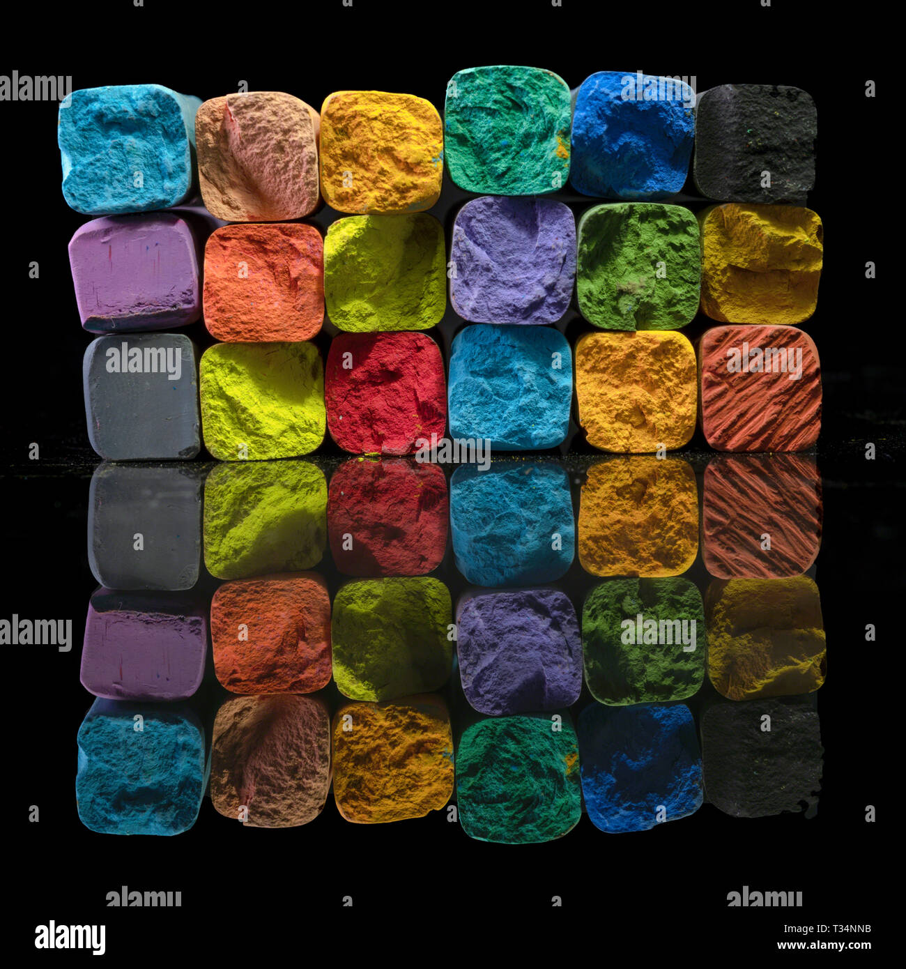 Craie de couleur multi-pile Banque D'Images