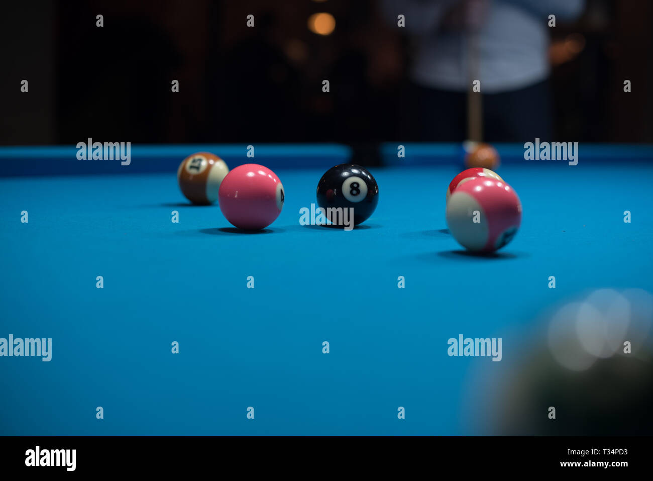 Close-up of pool boules sur une table de billard Banque D'Images