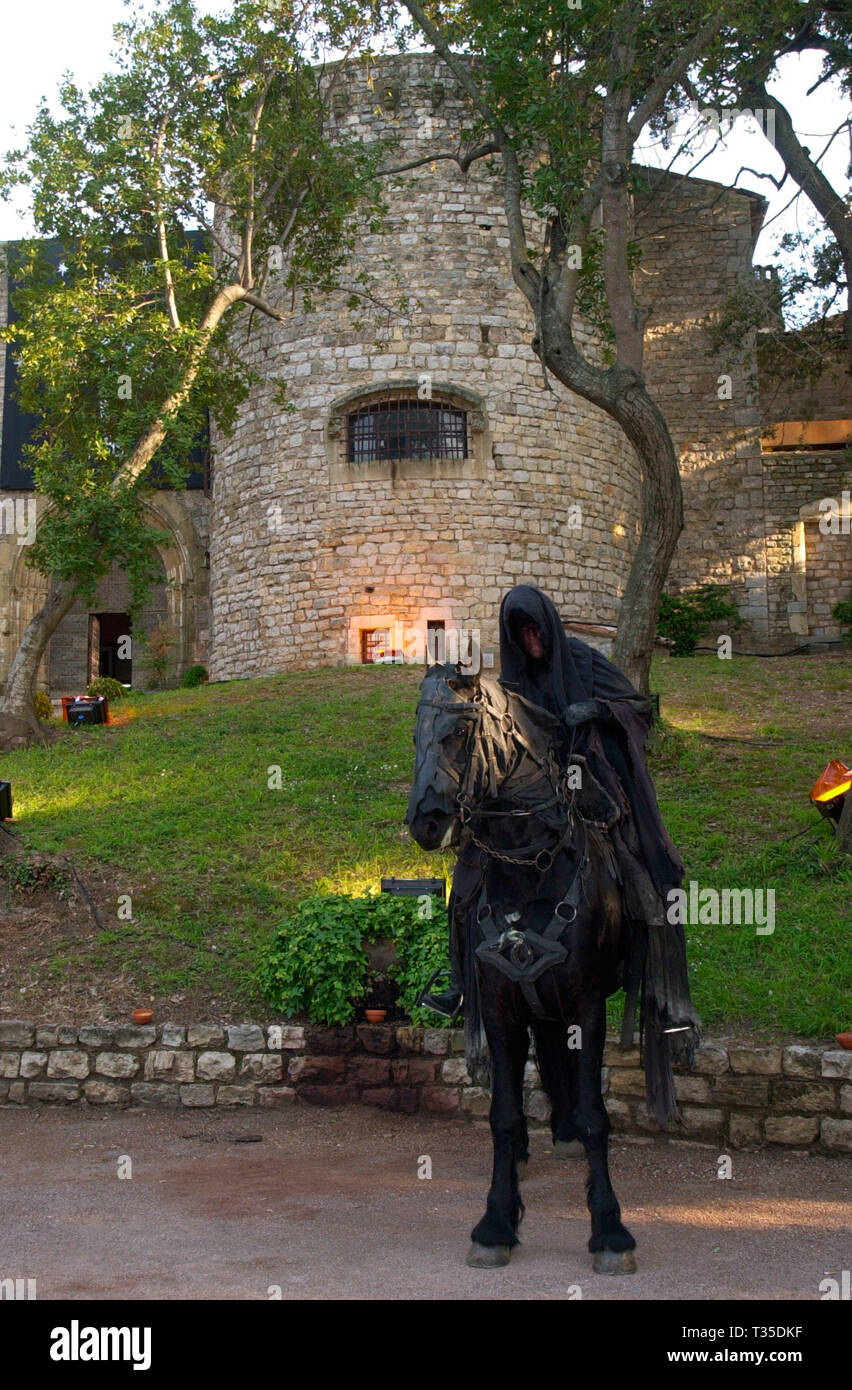 CANNES, FRANCE. 13 mai 2001 : définition et caractères pour partie à promouvoir nouveau film Le Seigneur des Anneaux. La fête a eu lieu dans la cité médiévale Chateau de Castellaras à Mougins. © Paul Smith/Featureflash Banque D'Images