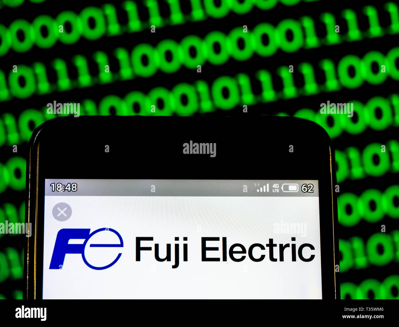 Sur cette photo, l'illustration a Fuji Electric Co., Ltd., vu le logo affiché sur un téléphone intelligent Banque D'Images