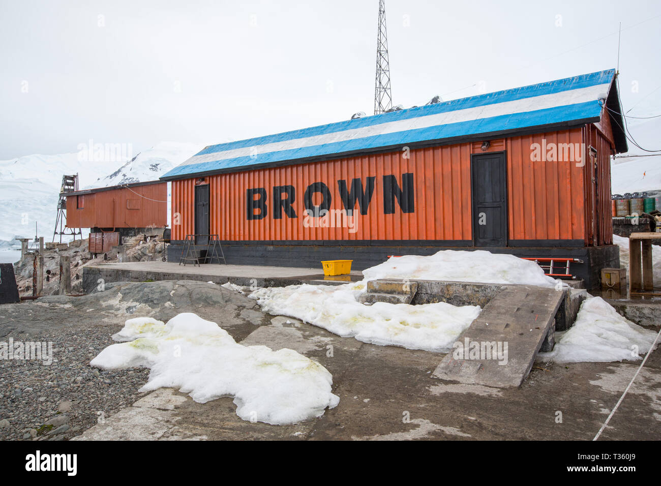 Almirante Brown station à Neko Harbour dans la péninsule antarctique, Paradise Bay. Banque D'Images