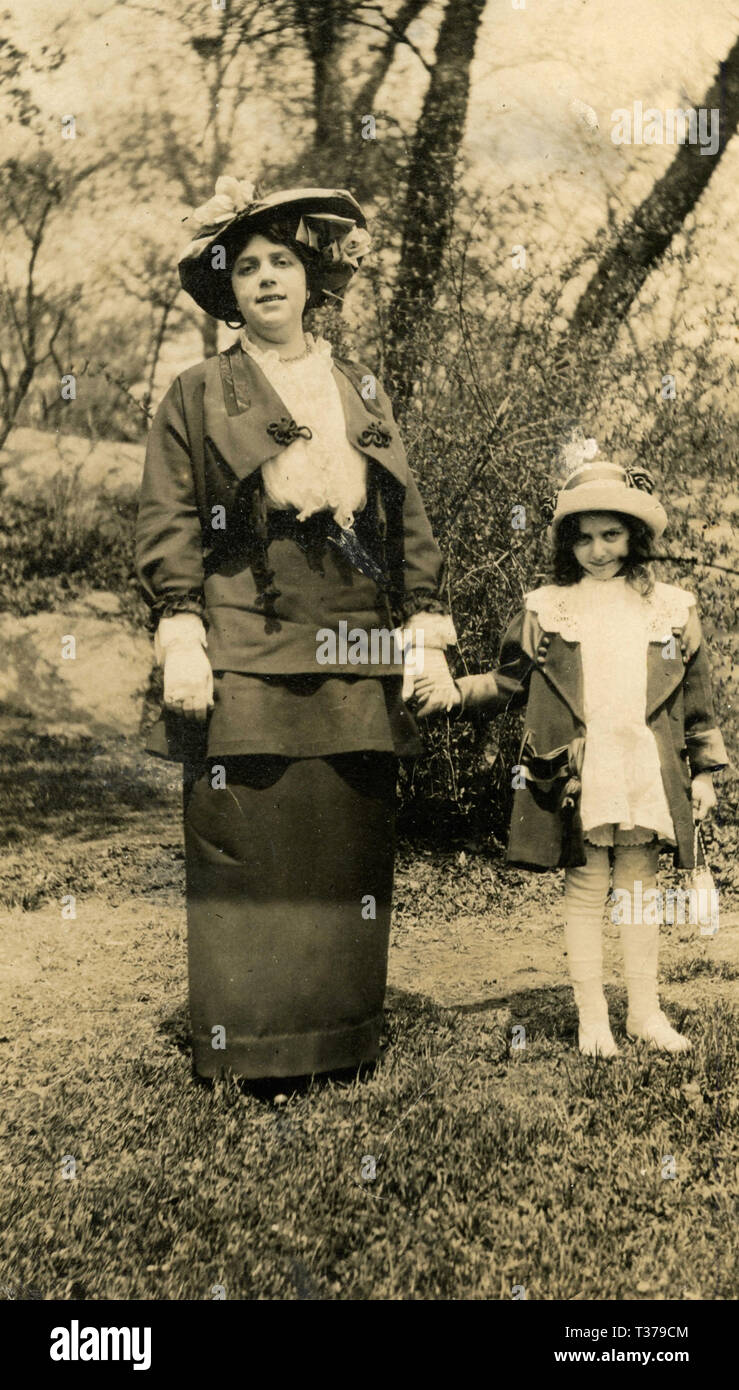 Mère et fille, NY, USA 1914 Banque D'Images