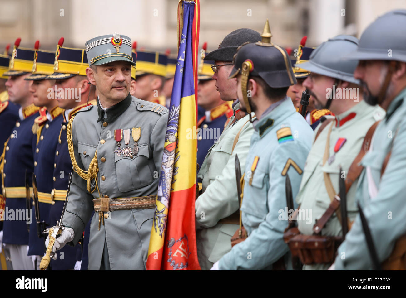 Bucarest, Roumanie - 7 Avril 2019 : LA PREMIÈRE GUERRE MONDIALE histoire prendre part à la cérémonie militaire. Banque D'Images