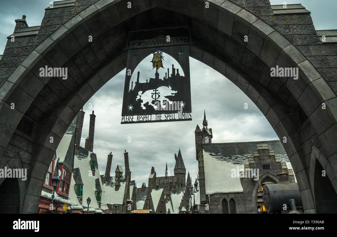 Parc à thème Universal Studios, entrée à pré au lard, Harry Potter, Hollywood, Californie, USA Banque D'Images