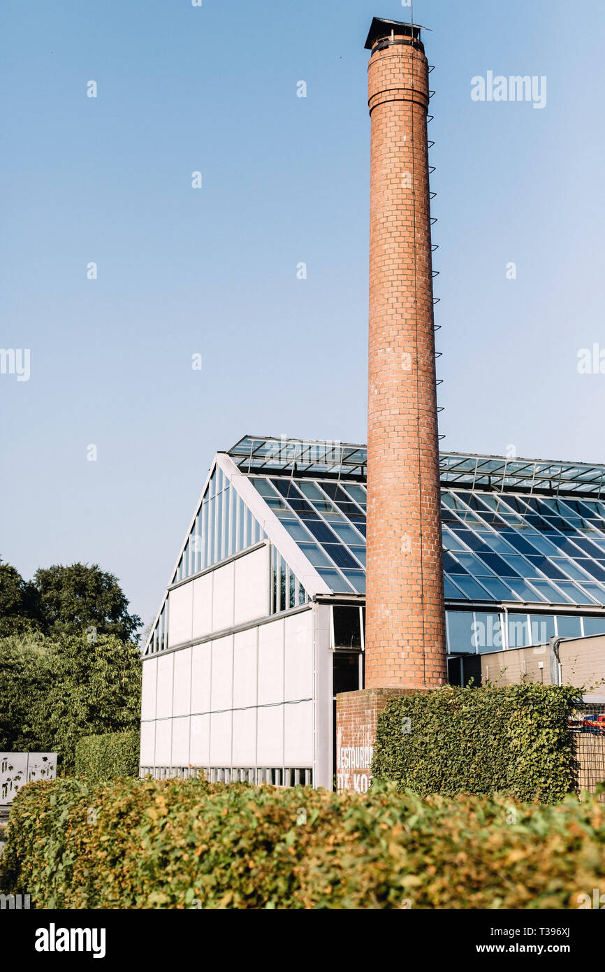 Vue extérieure de la véranda et serre, la ferme à la table, le restaurant De Kas, Amsterdam, Pays-Bas Banque D'Images Vue extérieure de la véranda et serre, la ferme à la table, le restaurant De Kas, Amsterdam, Pays-Bas Banque D'Images