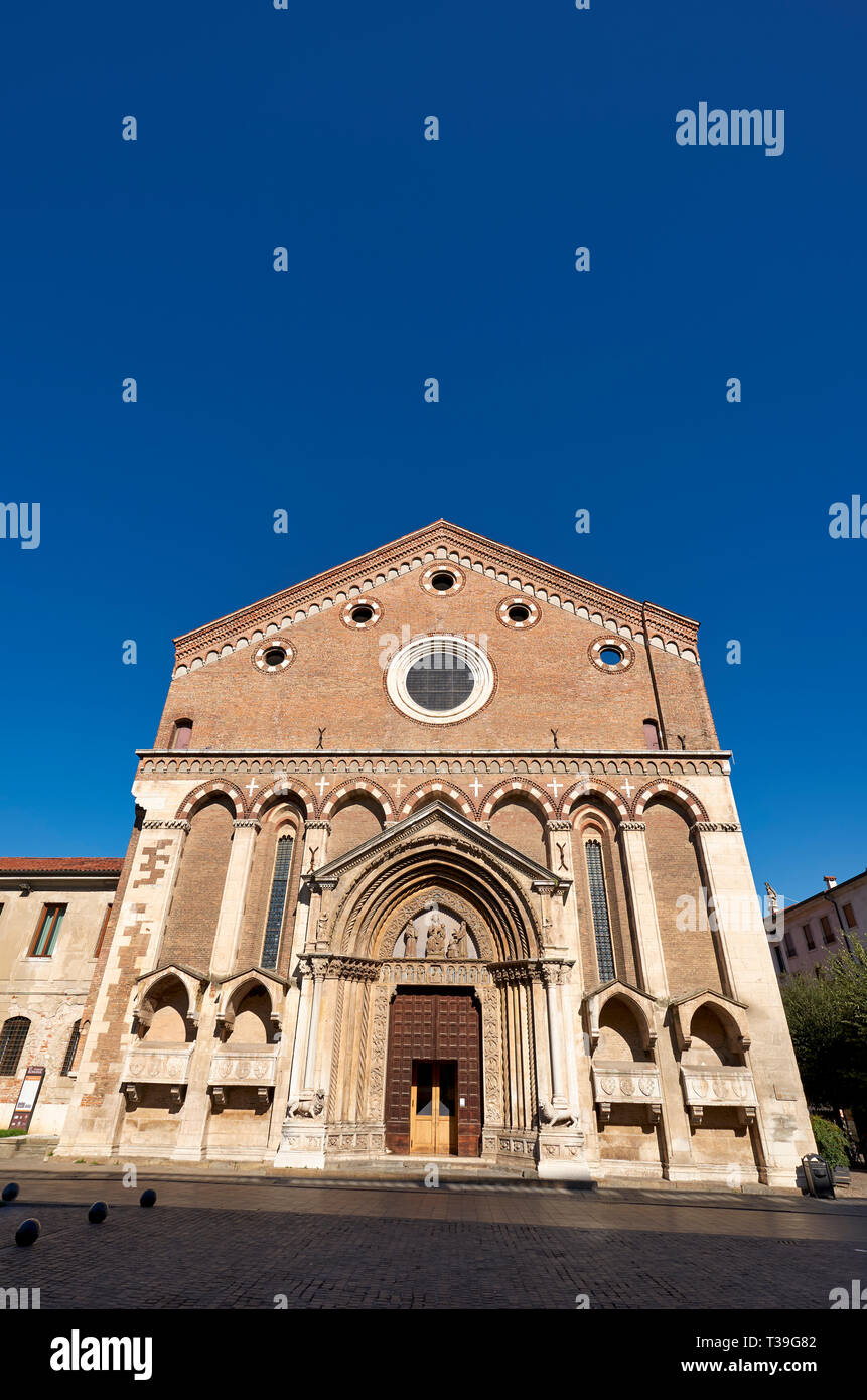 Vicenza, Vénétie, Italie. L'église de San Lorenzo est un lieu de culte catholique à Vicenza, construite à la fin du 13ème siècle en style gothique Banque D'Images