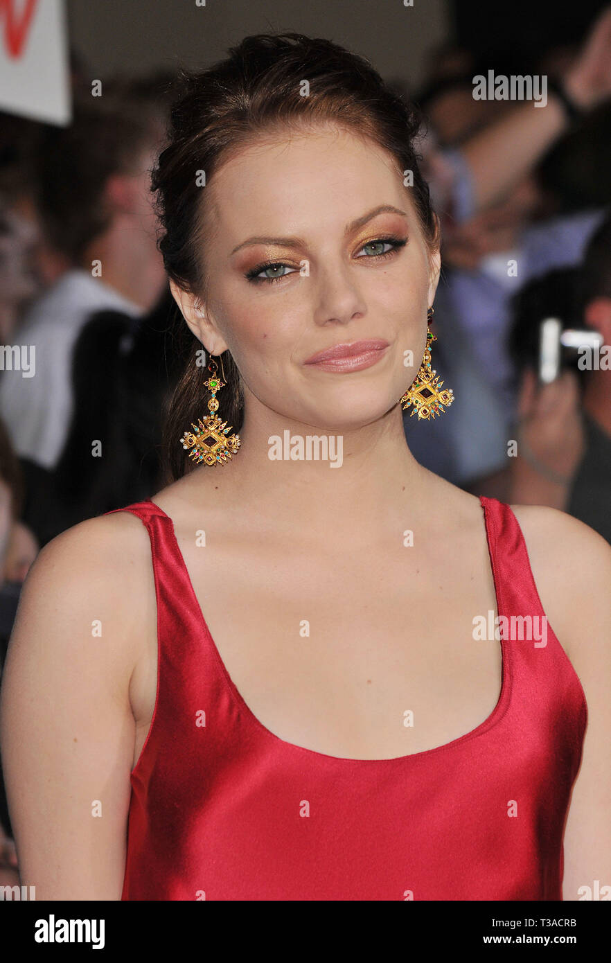 Emma Stone - Zombieland Premiere au Chinese Theatre de Los Angeles.StoneEmma 43 Red Carpet Event, Vertical, USA, Cinéma, Célébrités, photographie, Bestof, Arts, Culture et divertissement, Célébrités Topix fashion / Vertical, Best of, événement dans la vie d'Hollywood, Californie - Tapis rouge et en backstage, USA, Cinéma, Célébrités, cinéma, télévision, Célébrités célébrités musique, photographie, Arts et culture, Bestof, divertissement, Topix headshot, vertical, une personne, à partir de l'an 2009, enquête tsuni@Gamma-USA.com Banque D'Images