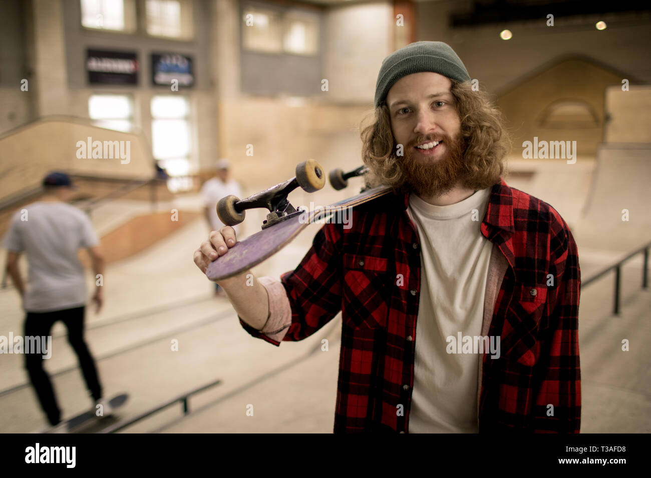 Skater Posing Banque D'Images