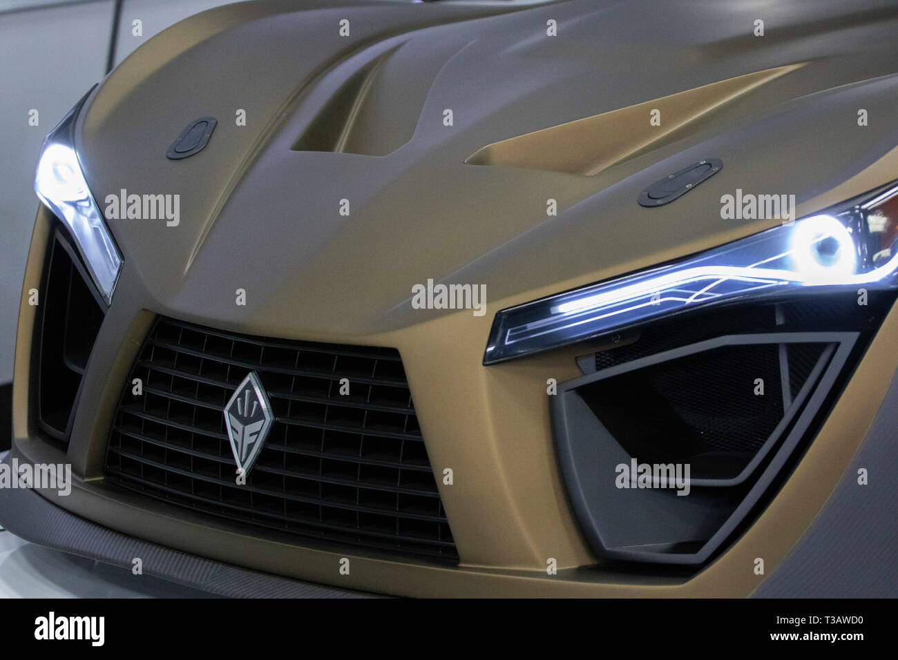 Edmonton, Alberta, Canada. 3ème apr 2019. Premier Salon de l'auto d'Edmonton- voiture voitures Felino annonce la Felino cB7r, l'un des 10 faits et fabriqués à Laval au Québec, Canada. Vendre au détail pour $365 000 $CAN, le FELINO cB7 est construit sur mesure, une voiture à la fois, selon les goûts et les demandes du client. Les voitures sont capables d'atteindre une vitesse de plus de 300 km/h. 2 de la cB7r sont déjà vendus et l'un d'eux avait déjà été livrés. Son modèle soeur le cB7 est plus léger et plus puissant. Credit : Ron Palmer/SOPA Images/ZUMA/Alamy Fil Live News Banque D'Images