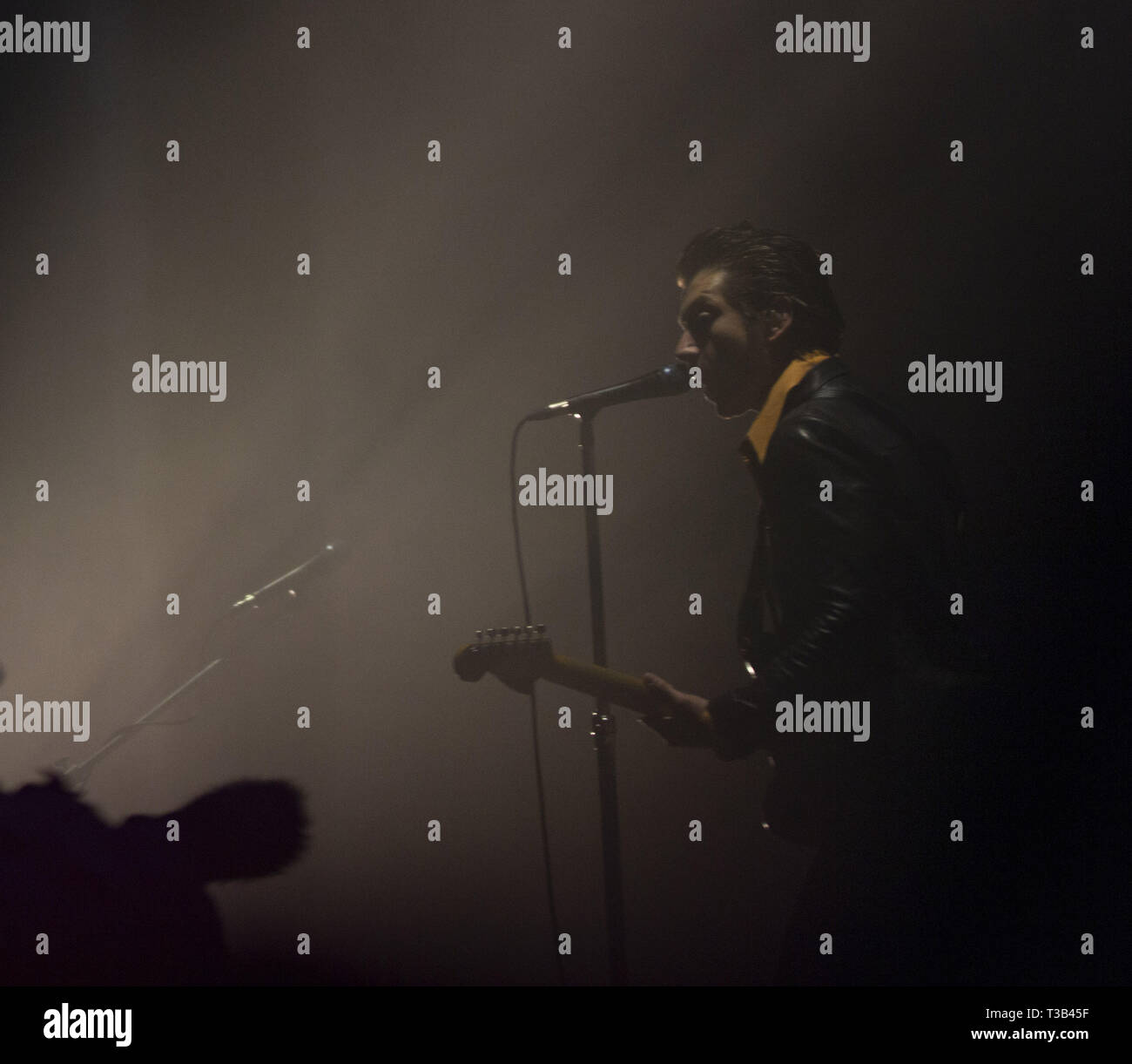 Bogota, Colombie. 1er juillet 2017. Le chanteur Alex Turner du groupe Arctic Monkeys le troisième jour de la fête de la musique : Daniel pique-nique Estereo Garzon Herazo/ZUMA/Alamy Fil Live News Banque D'Images Bogota, Colombie. 1er juillet 2017. Le chanteur Alex Turner du groupe Arctic Monkeys le troisième jour de la fête de la musique : Daniel pique-nique Estereo Garzon Herazo/ZUMA/Alamy Fil Live News Banque D'Images