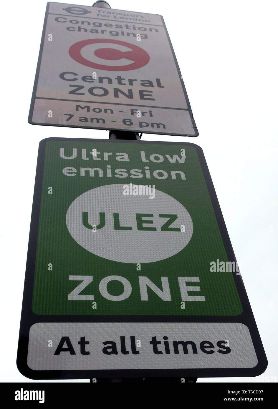 Ultra Low Emission Zone (ULEZ) est entré en vigueur dans la zone de péage urbain de Londres le 8 avril 2019 Banque D'Images Ultra Low Emission Zone (ULEZ) est entré en vigueur dans la zone de péage urbain de Londres le 8 avril 2019 Banque D'Images