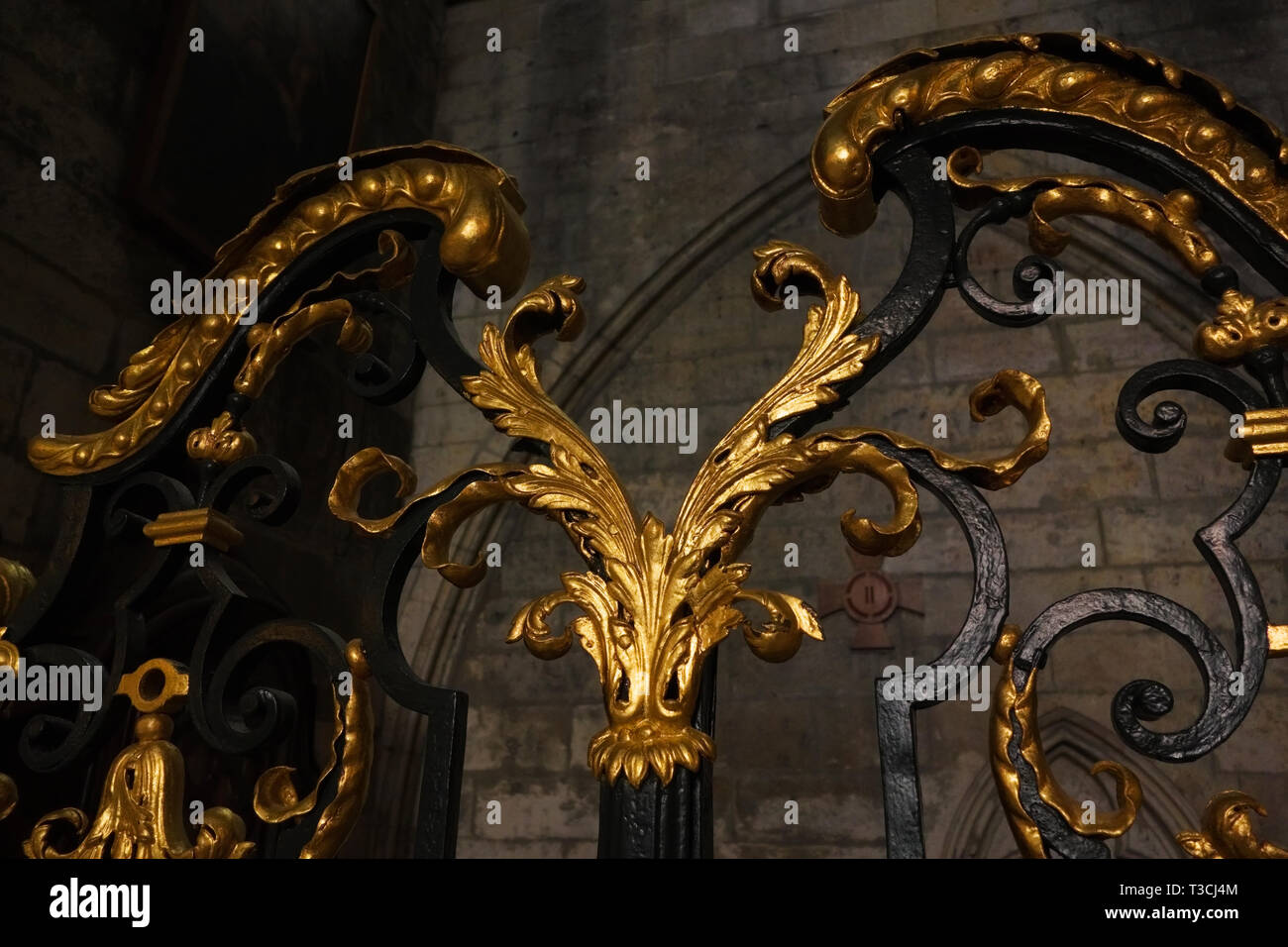 L'intérieur de la porte dorée de détaillée la cathédrale de Rouen, Normandie, France Banque D'Images