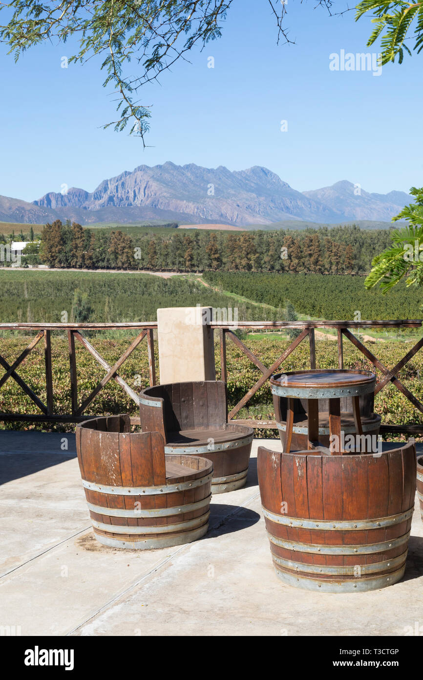 Kranskop Wine Estate, Klaagsvoegds, Robertson Wine Valley, Western Cape Winelands, Afrique du Sud. Dégustation de vin et restaurant de pont au-dessus de caves Banque D'Images