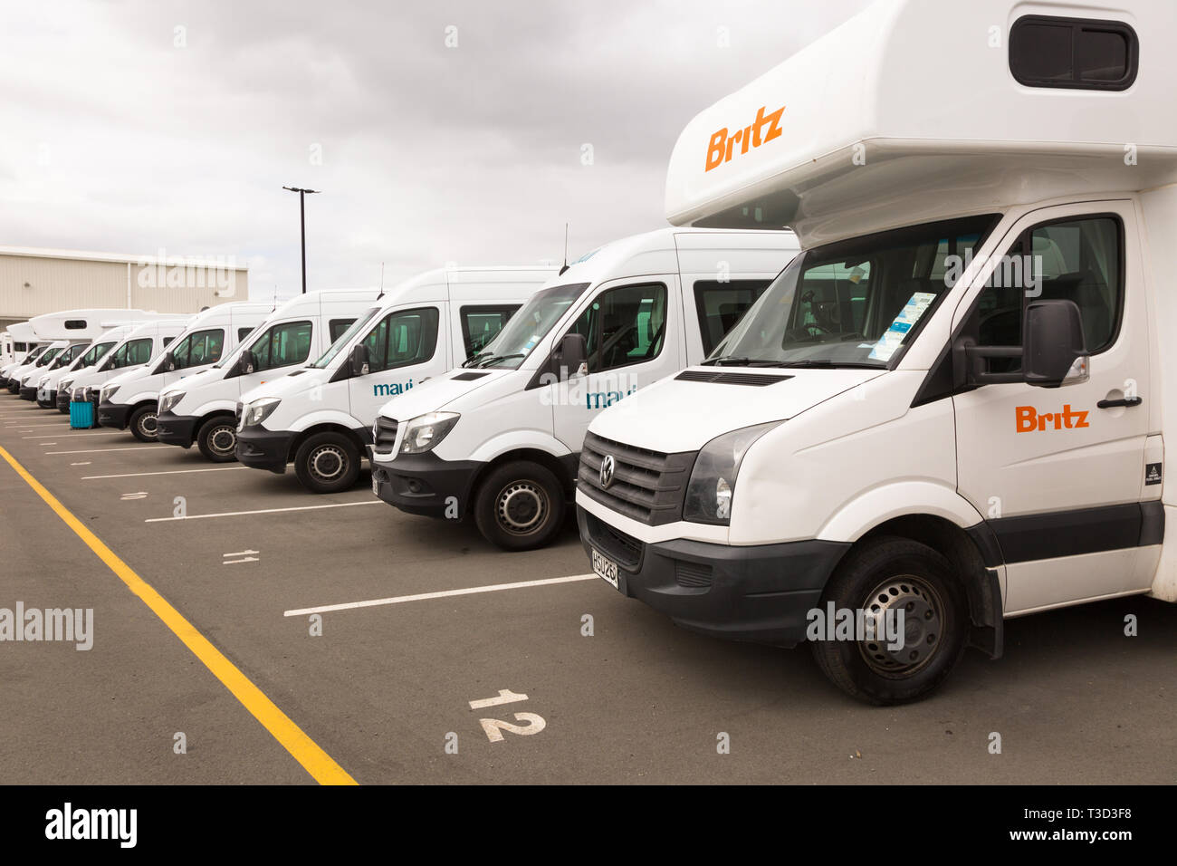 Les camping-cars Britz garé, Nouvelle-Zélande Banque D'Images