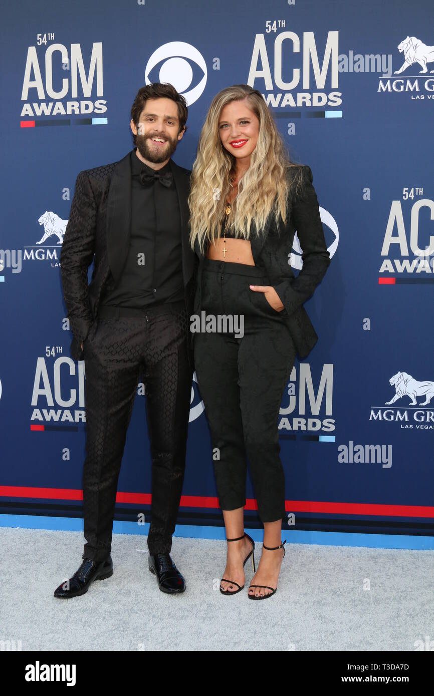 7 avril 2019 - Las Vegas, NV, USA - LAS VEGAS - 7 AVR : Thomas Rhett Akins, Lauren à la 54e Academy of Country Music Awards au MGM Grand Garden Arena le 7 avril 2019 à Las Vegas, NV (crédit Image : © Kay Blake/Zuma sur le fil) Banque D'Images