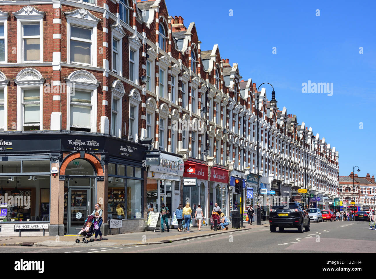 Muswell Hill Broadway, Muswell Hill, London Borough of Haringey, Greater London, Angleterre, Royaume-Uni Banque D'Images
