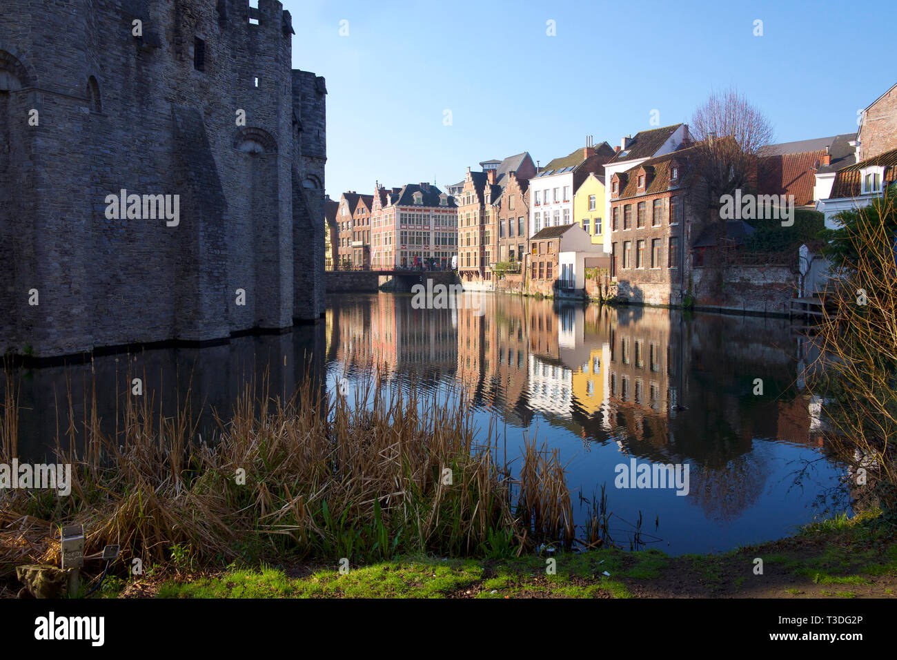 Lieve, rivière par le château, Gand, Belgique Banque D'Images