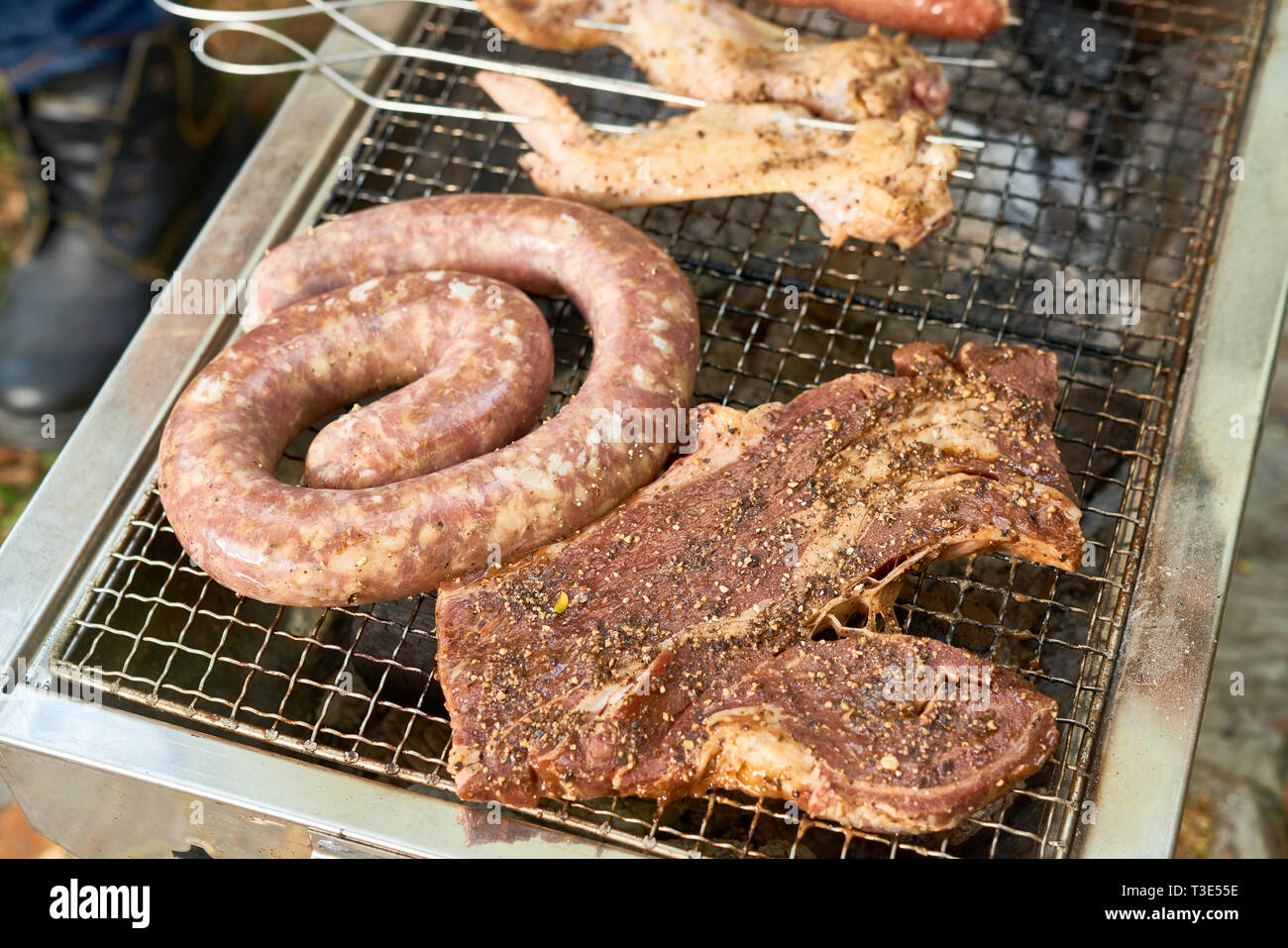 La viande crue de grill Banque D'Images