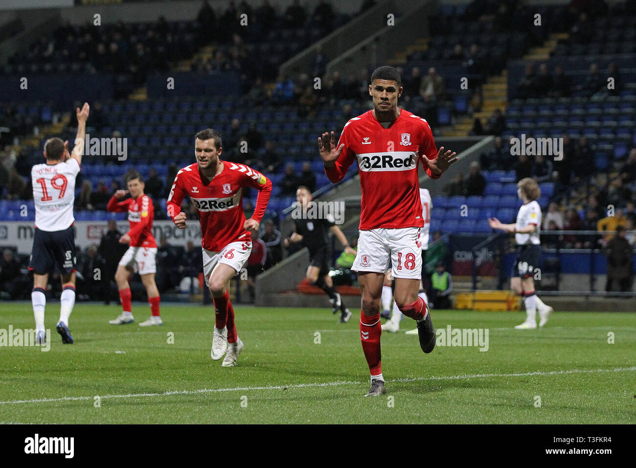 Bolton, Royaume-Uni. 09 avr, 2019. Le Middlesbrough Ashley Fletcher célèbre après avoir marqué leur premier but lors du match de championnat Sky Bet entre Bolton Wanderers et Middlesbrough à l'Université de Bolton Stadium Crédit : MI News & Sport /Alamy Live News Banque D'Images