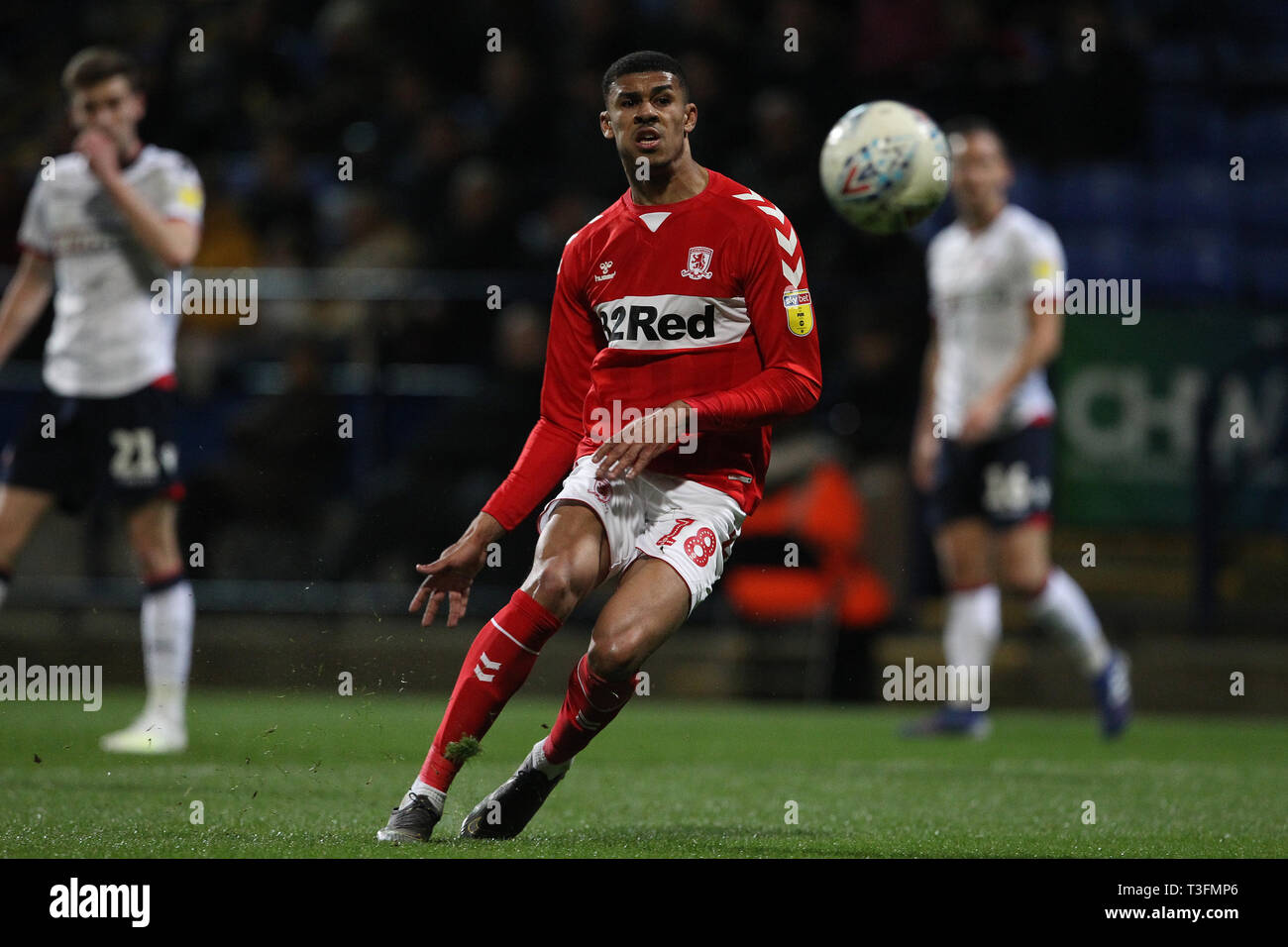 Bolton, Royaume-Uni. 09 avr, 2019. Ashley Fletcher de Middlesbrough tire au but au cours de la Sky Bet Championship match entre Bolton Wanderers et Middlesbrough à l'Université de Bolton, Bolton Stadium le mardi 9 avril 2019. (Photo Credit : Mark Fletcher | MI News) Credit : MI News & Sport /Alamy Live News Banque D'Images