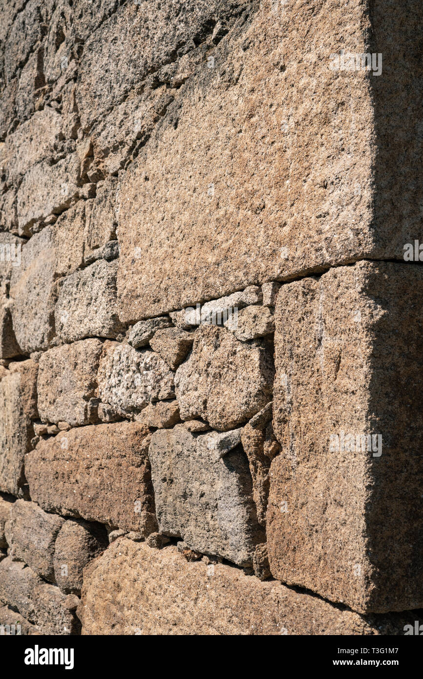 Mur de pierre texture de fond. Ancien mur de maçonnerie à sec détail Banque D'Images