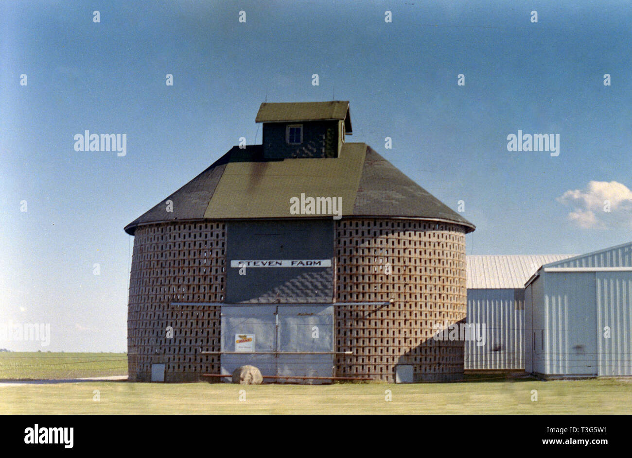 Vintage grange ronde sur Stevens Farm de Newman, Illinois ca. 1996 (aujourd'hui démoli) Banque D'Images