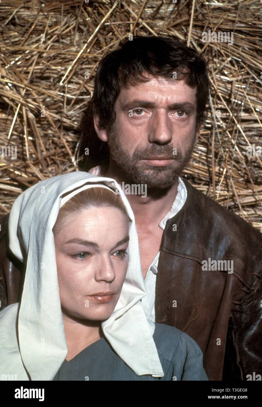 PHOTO DE PRESSE CINÉMA : YVES MONTAND, FILM LES SORCIÈRES PHOTO DE PRESSE CINÉMA : YVES MONTAND, FILM LES SORCIÈRES