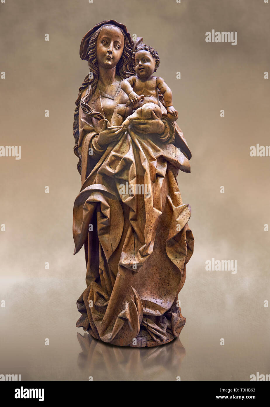 La sculpture gothique en bois de la Vierge à l'enfant d'attributeed Martin Hoffman de la ville de Bâle, Suisse, 1507. De La Commanderie d Isenhei Banque D'Images
