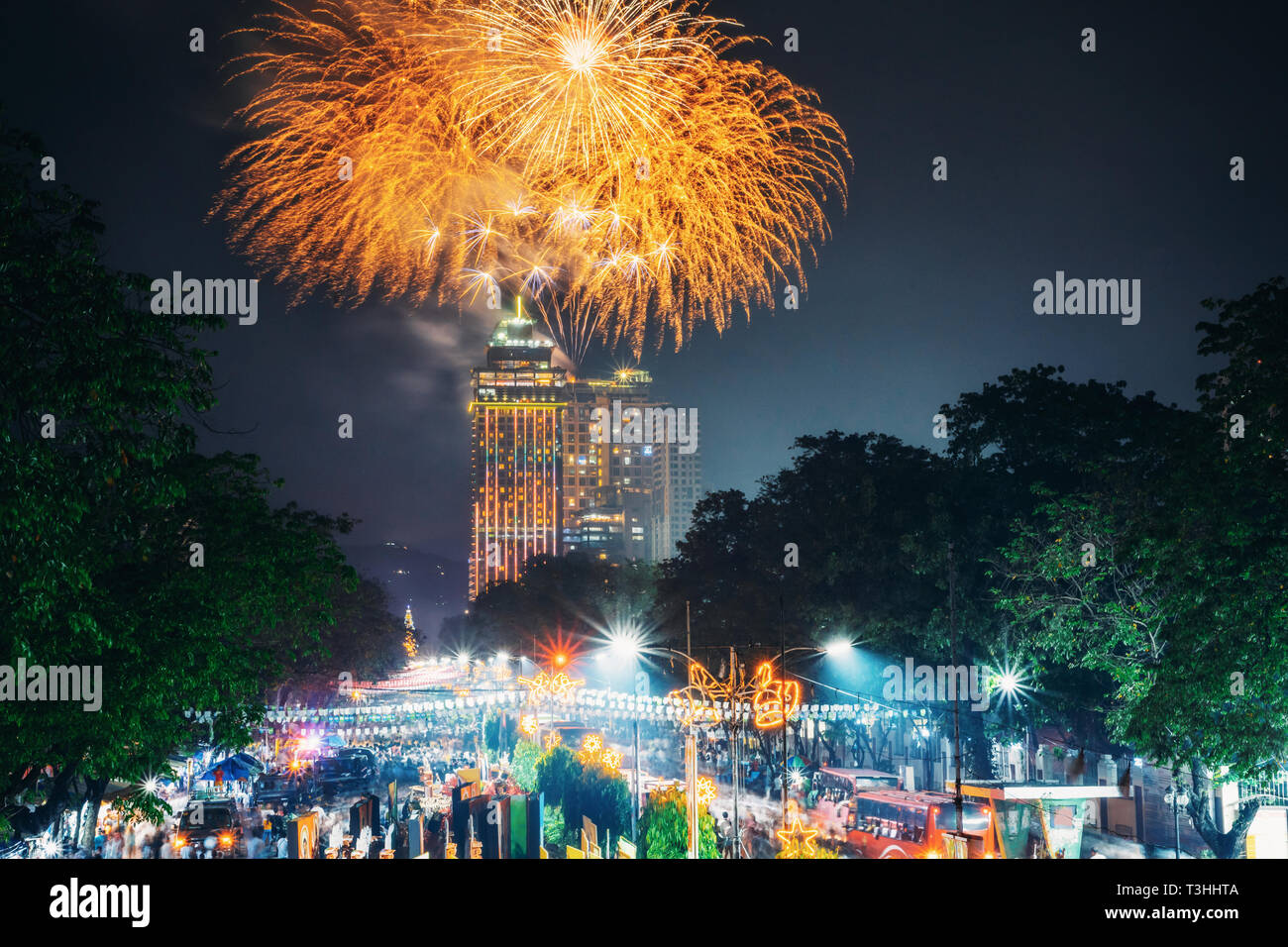 D'artifice sur Sinulog Festival dans la ville de Cebu, Philippines Banque D'Images