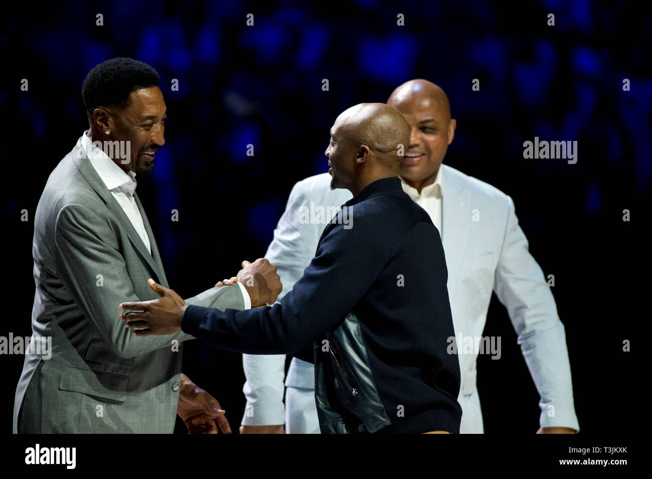 Dallas, USA. 10 avr, 2019. Basket-ball NBA : ; tour principal ; 81e journée ; Dallas Mavericks - Phoenix Suns à American Airlines Center. Réunion légendaire à l'occasion de Dirk Nowitzkis dernier match de sa carrière. Scottie Pippen et Jason Terry. Credit : Philipp Hülsmann/dpa/Alamy Live News Banque D'Images