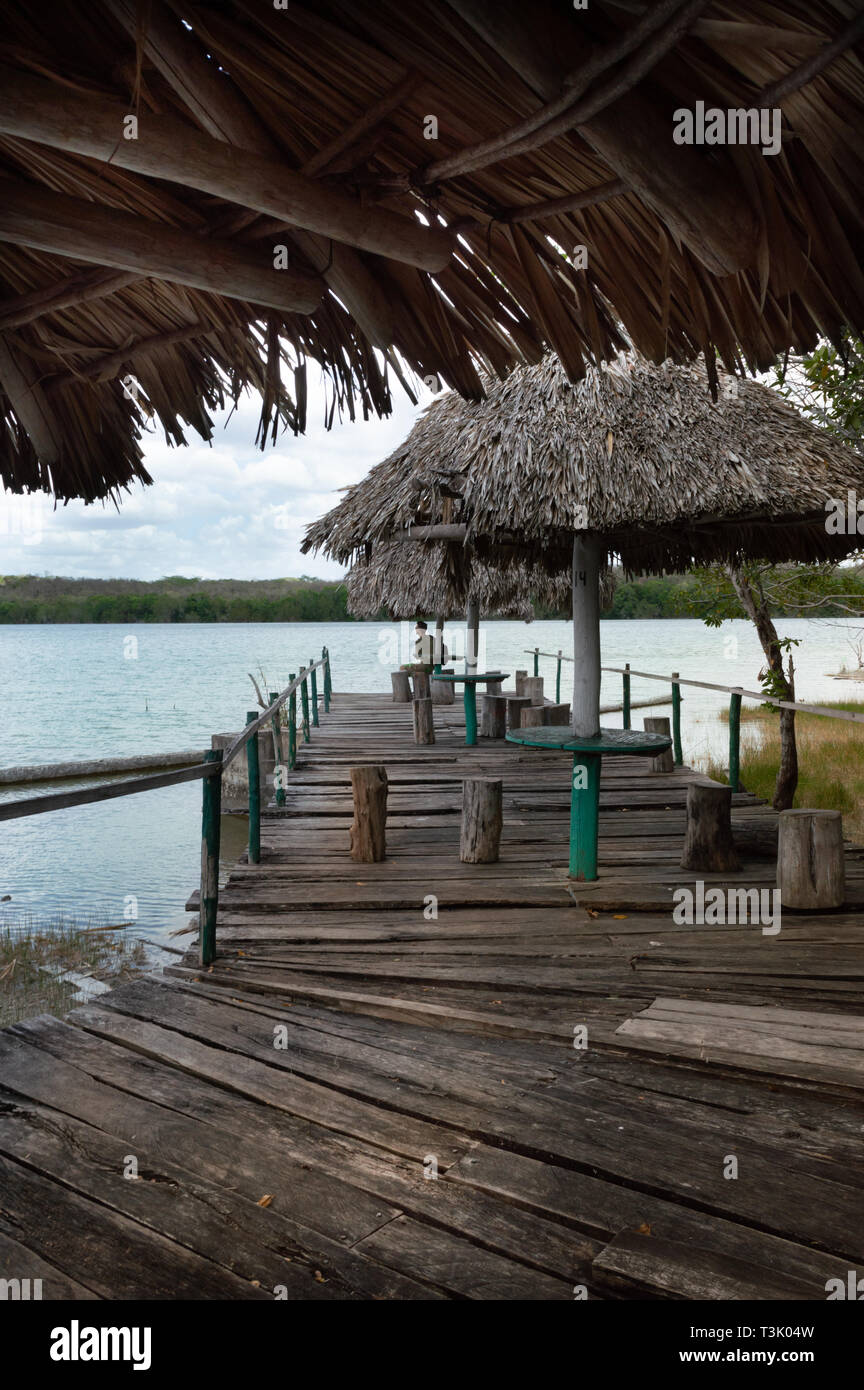 Aussi connu sous le nom de Chichankanab Chichancanab,est un ancien lac dans la région de Quintana Roo qui pourrait détenir le secret de la mystérieuse civilisation maya s'effondrer. Banque D'Images