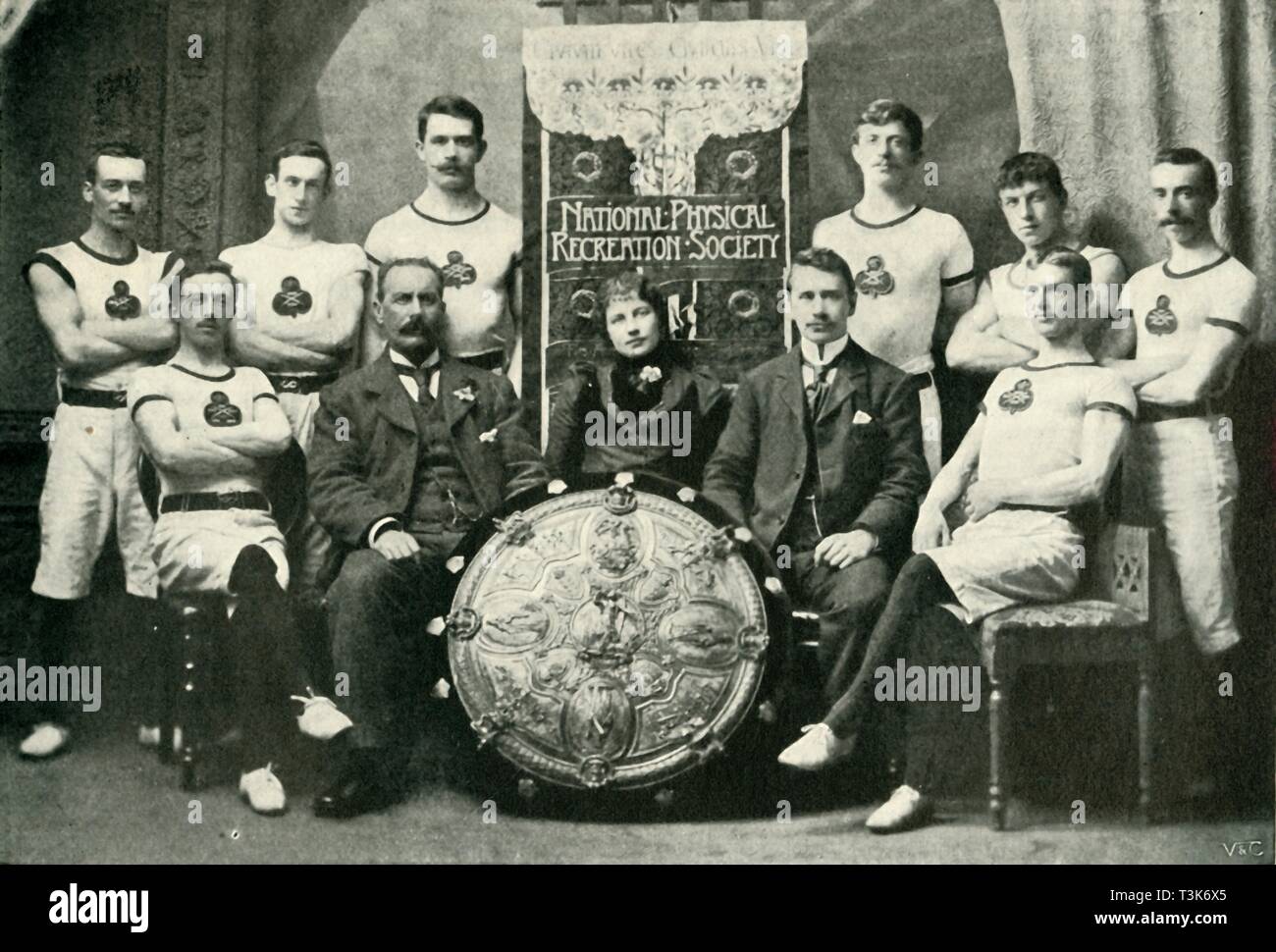'L'équipe d'Aberdeen gymnastes, gagnants de l'N.P.R.S. Bouclier défi', 1902. Créateur : Inconnu. Banque D'Images