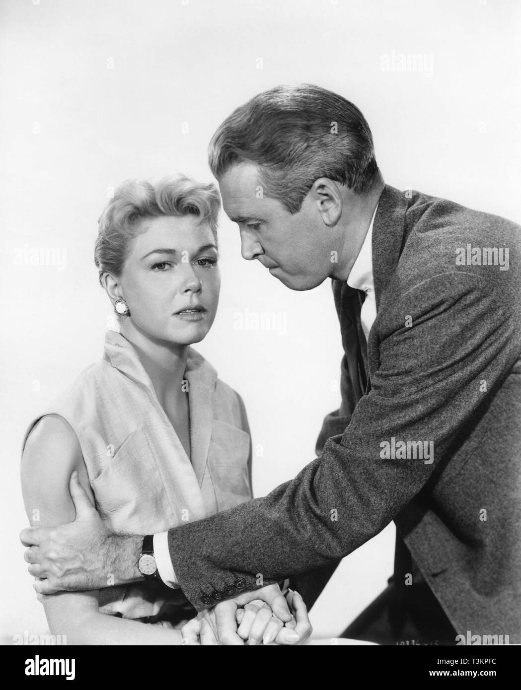 James Stewart Doris Day L'homme qui en savait trop 1956 réalisateur Alfred Hitchcock musique Bernard Herrmann VistaVision Filwite Productions / Paramount Pictures Banque D'Images