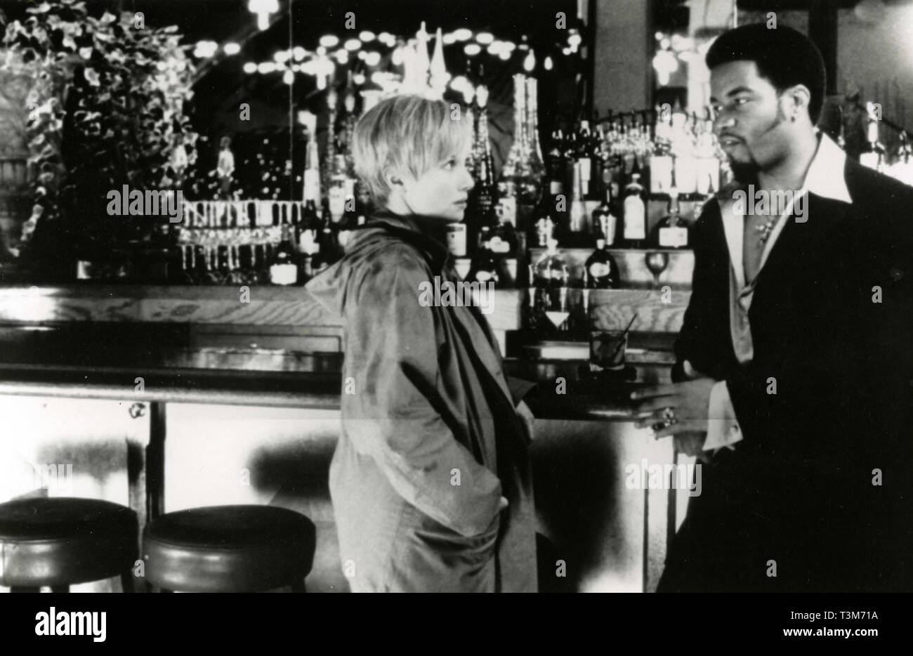 Rebecca de Mornay dans une scène du film épais comme des voleurs, 1998 Banque D'Images