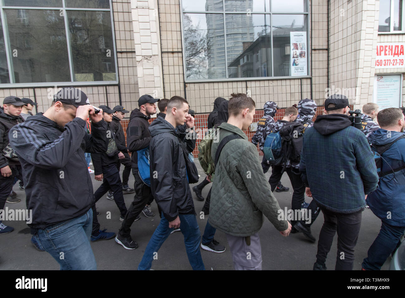 Kiev, Ukraine. Le 9 avril 2019. Militants et sympathisants de la Corps National parti politique assister à un rassemblement pour exiger une enquête sur la corruption Banque D'Images