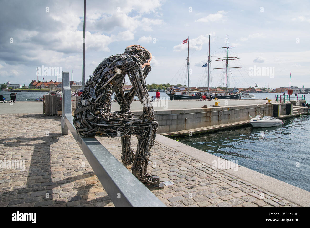 Copenhague, Danemark - 29 août 2015 : Cette sculpture à la ferraille à Nordre Toldbod le port est appelé par Zinkglobal Kim Michael et est pensé t Banque D'Images