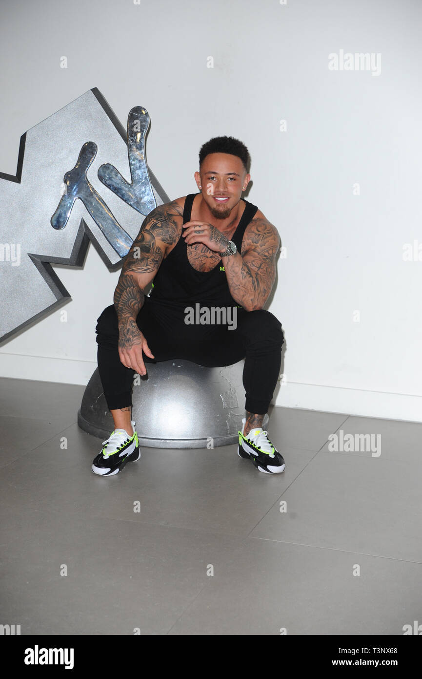 Ashley Cain vu pendant la distribution de la toute nouvelle série de MTV, le défi : La Guerre des mondes lancement presse au MTV de l'AC, de Camden à Londres. Banque D'Images
