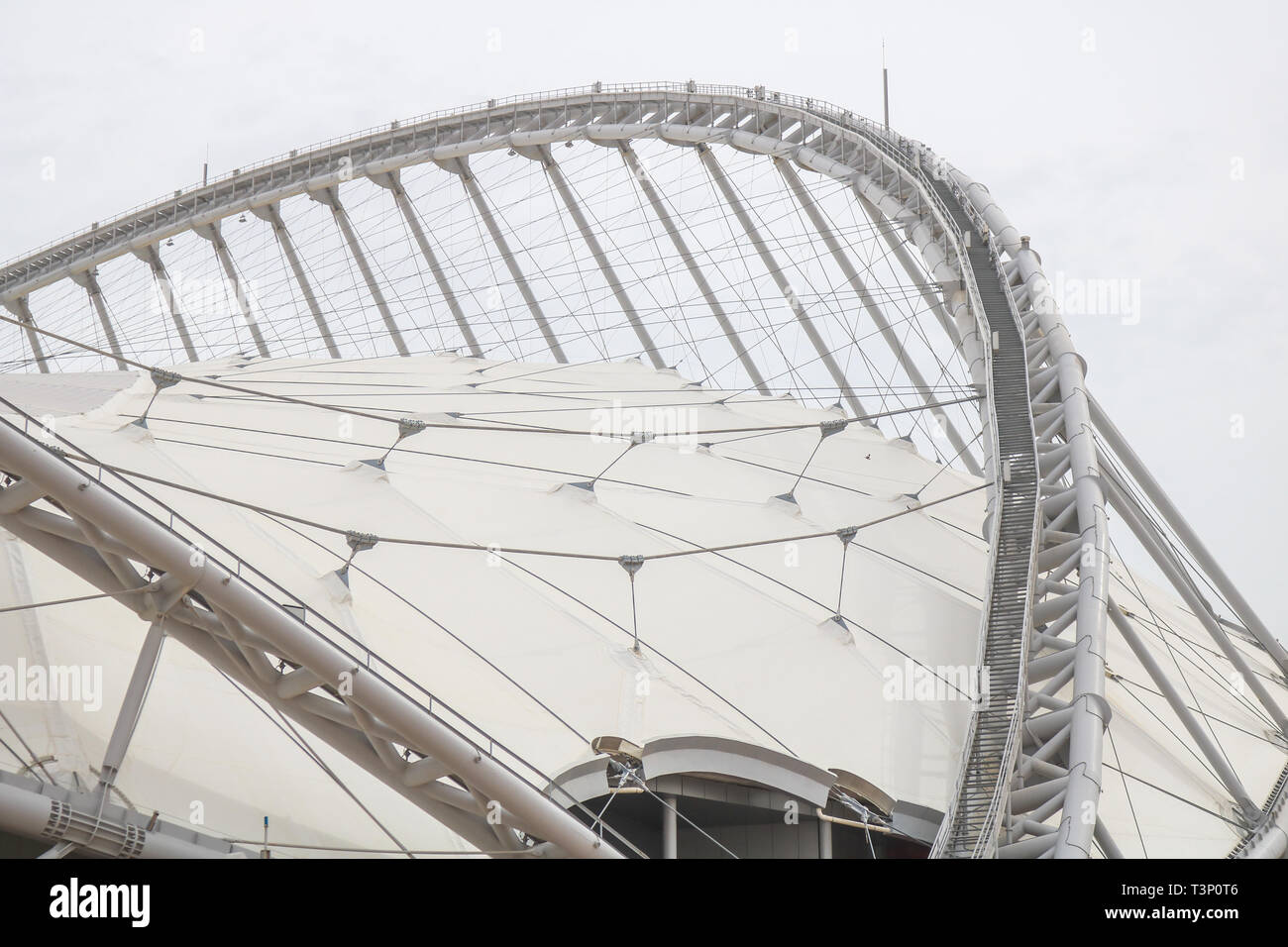 Doha, Qatar. Apr 11, 2019. Vue d'Al Khalifa International Stadium achevé en 2017, l'un des 8 lieux qui sera l'hôte de la FIFA 2022 Coupe du mot dans l'état du golfe du Qatar Crédit : amer ghazzal/Alamy Live News Banque D'Images