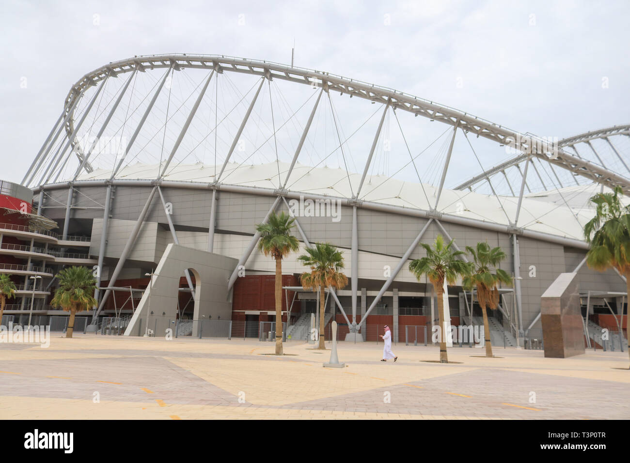 Doha, Qatar. Apr 11, 2019. Vue d'Al Khalifa International Stadium achevé en 2017, l'un des 8 lieux qui sera l'hôte de la FIFA 2022 Coupe du mot dans l'état du golfe du Qatar Crédit : amer ghazzal/Alamy Live News Banque D'Images