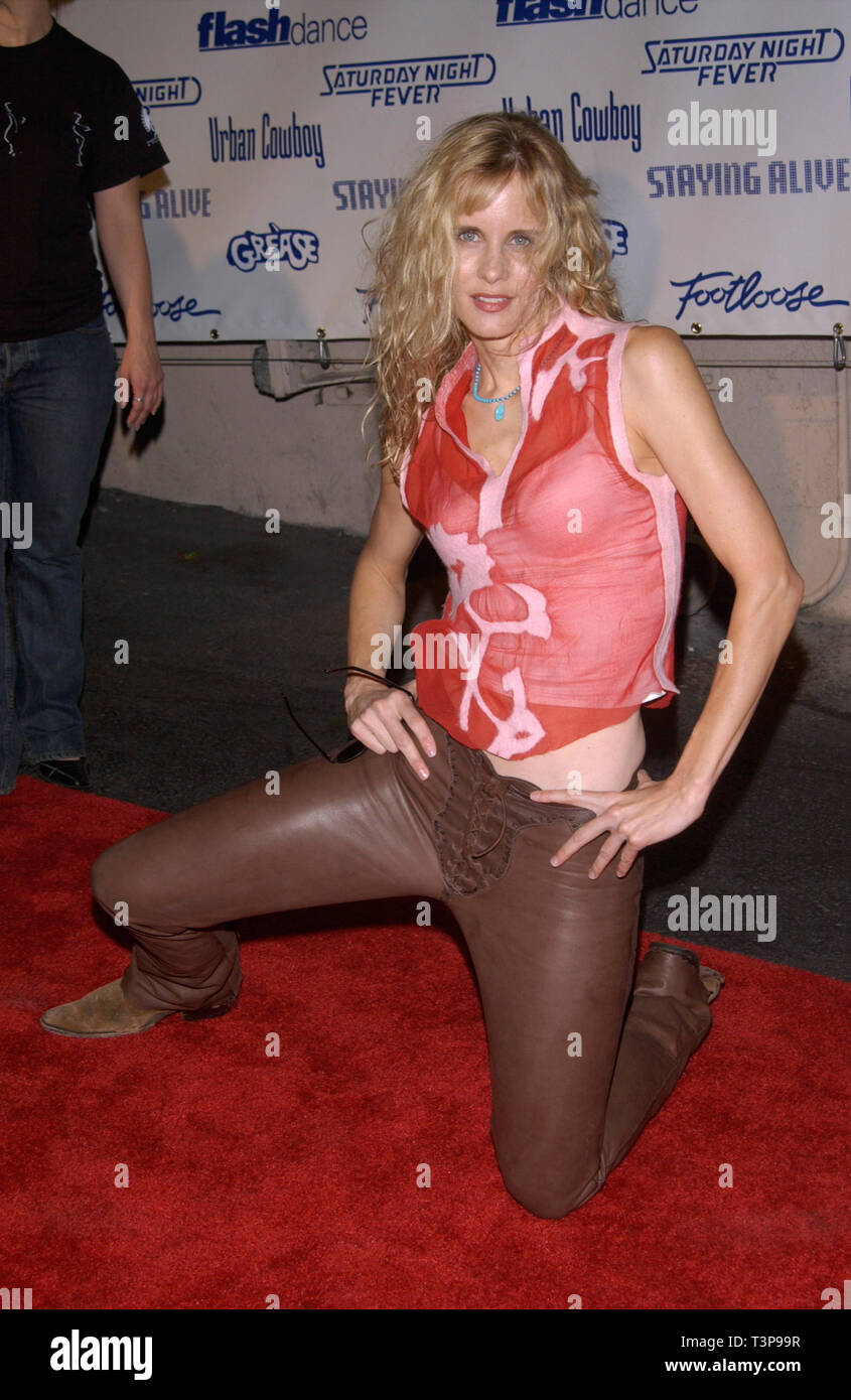 LOS ANGELES, CA. 24 septembre 2002 : l'actrice LORI SINGER (mobiles) à une réunion de travail à Hollywood. La fête a eu lieu pour célébrer la sortie DVD d'une comédie musicale La Fièvre du samedi soir, Grease, Flashdance, Footloose, Urban Cowboy, et rester en vie. © Paul Smith / Featureflash Banque D'Images