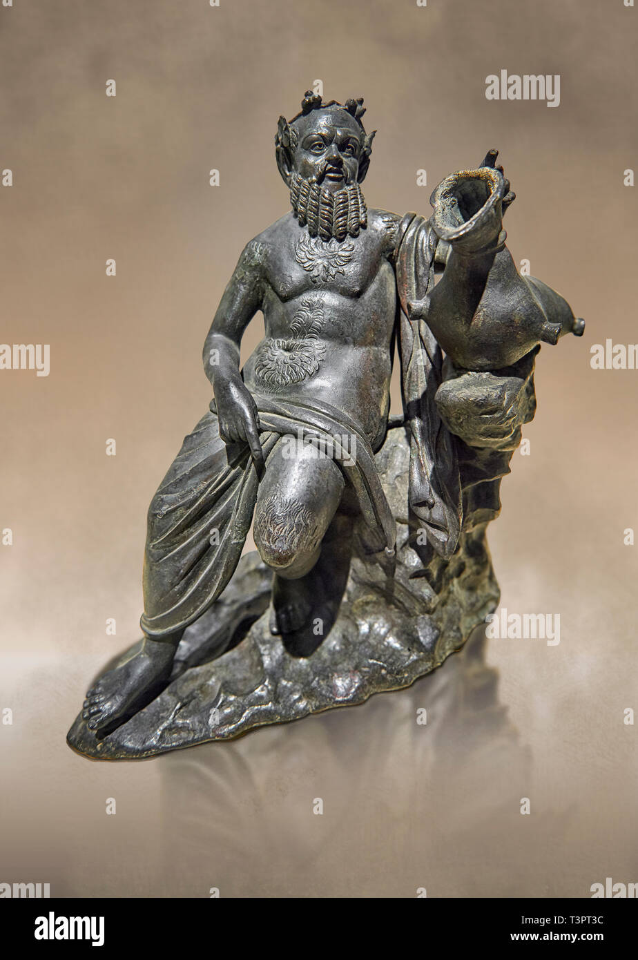 Sculpture en bronze romain de silène à partir d'atrium de la villa des Papyri à Herculanum, Musée d'archéologie, Italie Banque D'Images