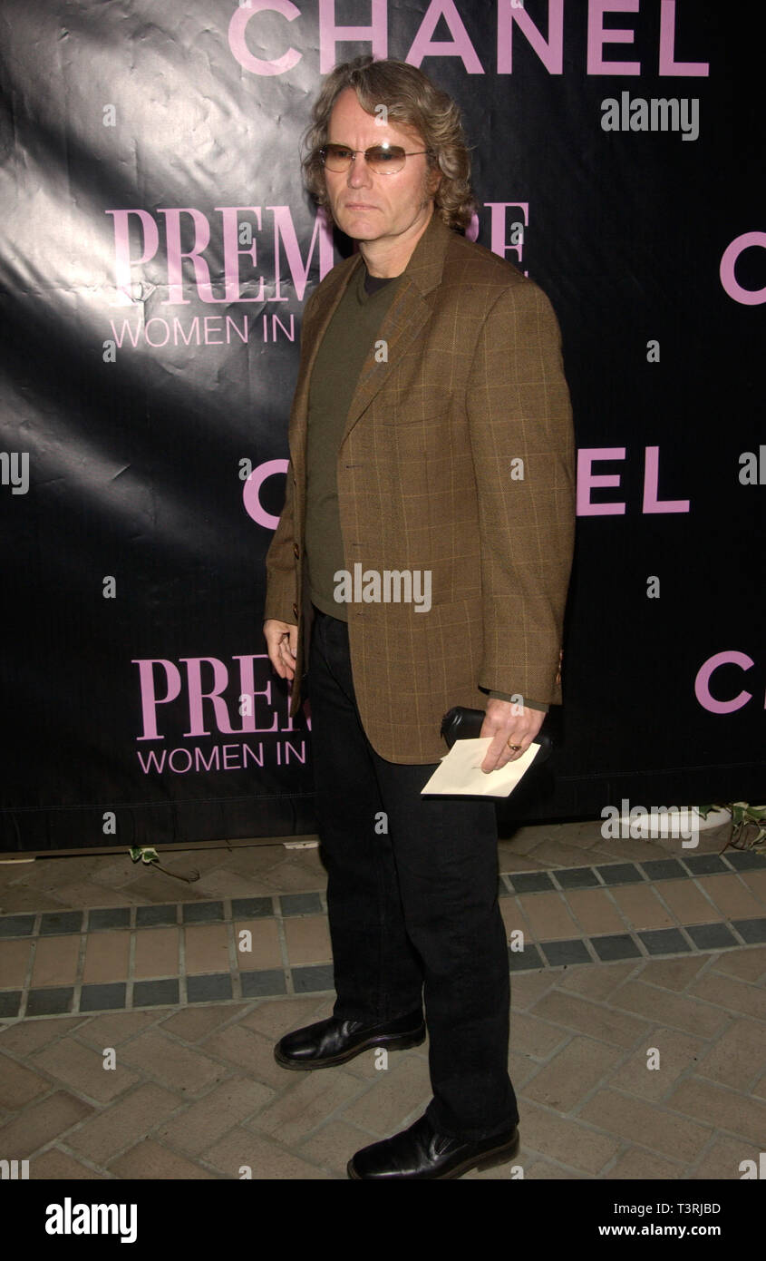 LOS ANGELES, CA. 16 octobre 2002 : l'acteur John Savage à Premiere Magazine's 9th Annual Women in Hollywood le déjeuner à l'hôtel des 4 saisons, Beverly Hills. © Paul Smith / Featureflash Banque D'Images