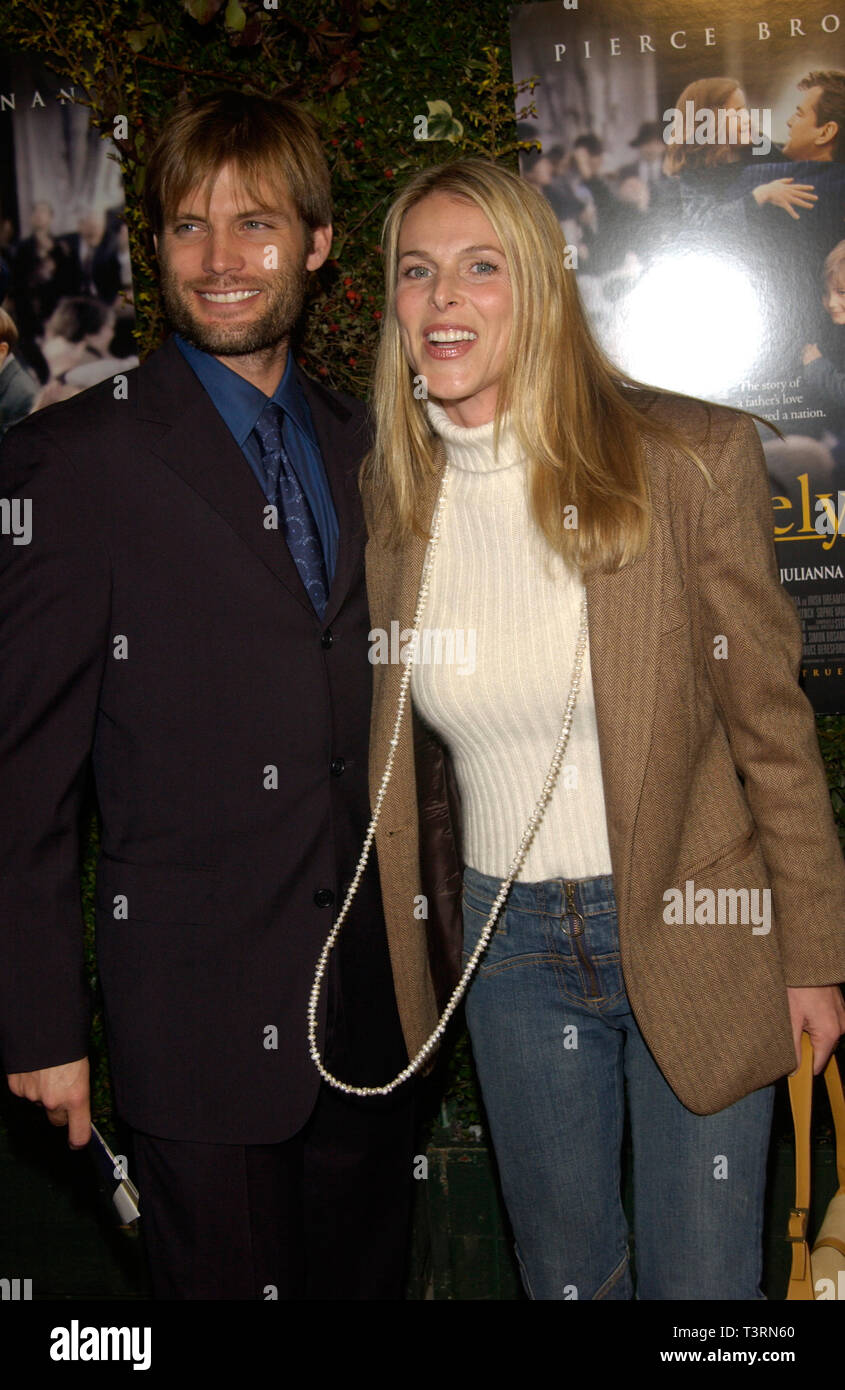 Casper van dien et sa femme catherine oxenberg Banque de photographies et d’images à haute