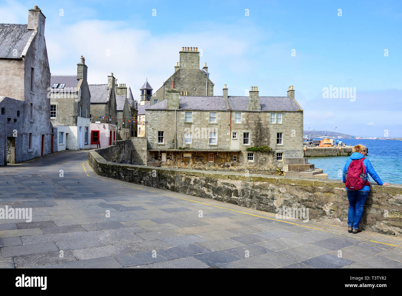 La rue commerciale, (montrant Jimmy Perez cottage dans la série TV), Shetland Lerwick, Shetland, îles du Nord, Ecosse, Royaume-Uni Banque D'Images