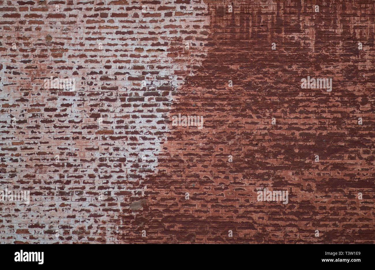 Vieux Mur de brique rouge et blanc texture background Banque D'Images